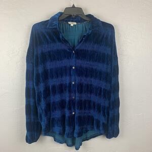 Umgee USA Shirt Womens Large Blue Crushed Velvet Pleated Button Front Top
